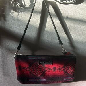 Pendleton small accordian purse